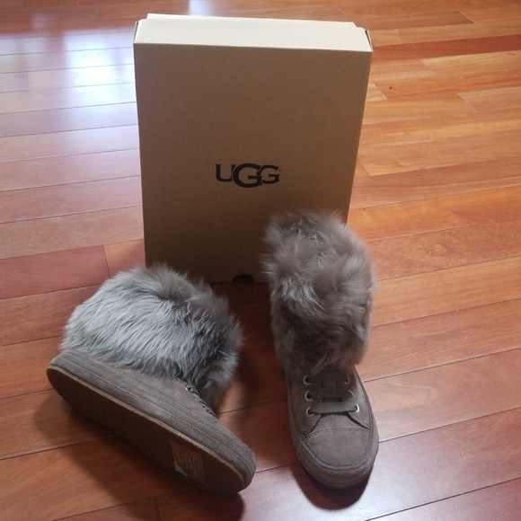 ugg antoine fur cuff sneaker